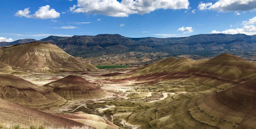 Image of Painted Hills by Steven Jennings.