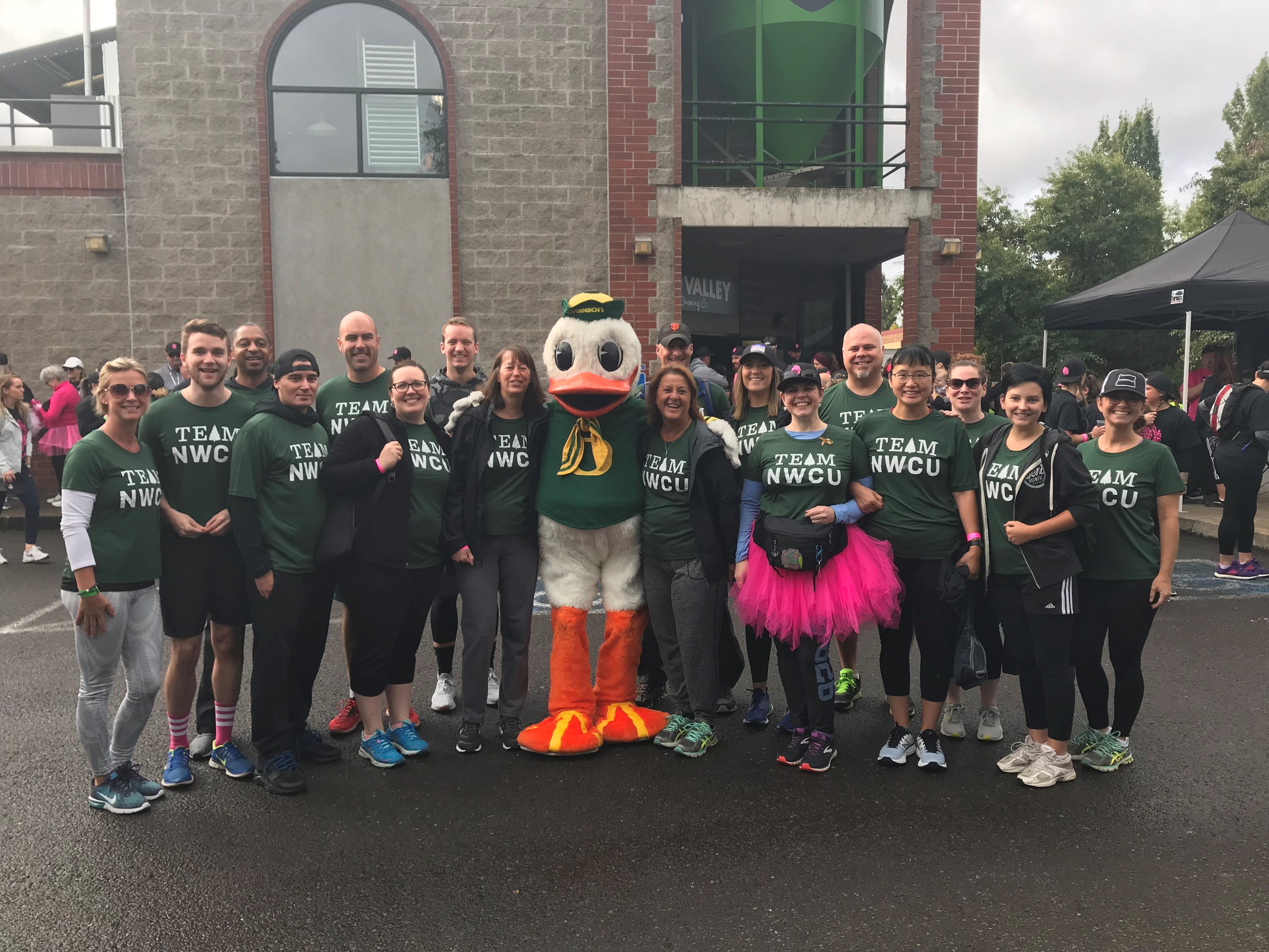 2019 Union Chequers Bank Team with the Oregon Duck mascot at Hop to Hop